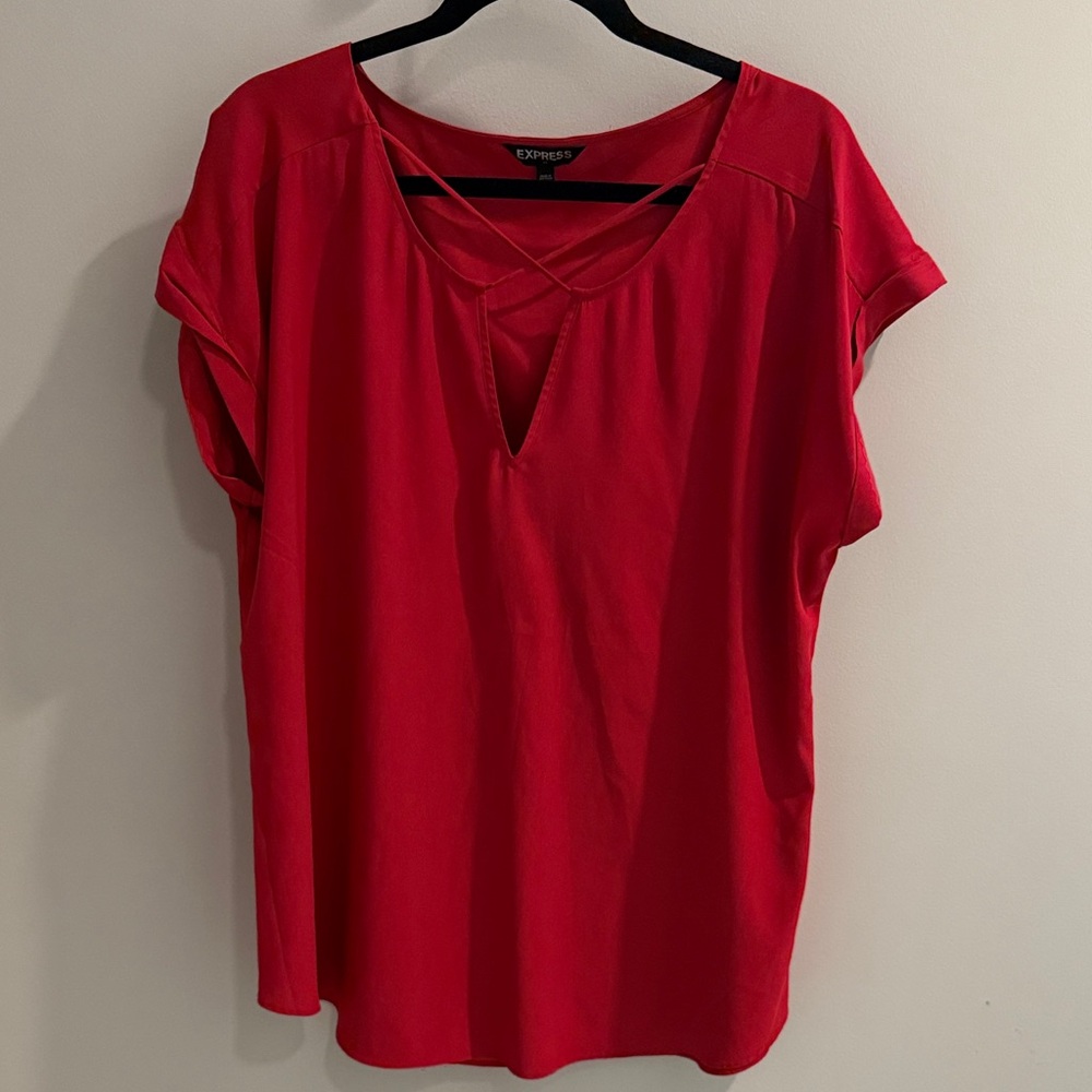 🧡 EXPRESS RED CRISS CROSS TOP